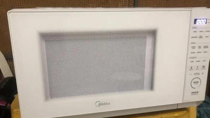 FORNO MICROONDAS 35L MIDEA MHP35B2 220V BRANCO