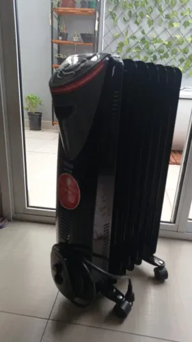 Aquecedor a Óleo Philco Comfort PR Automático seminovo 110V 1500W com controle remoto