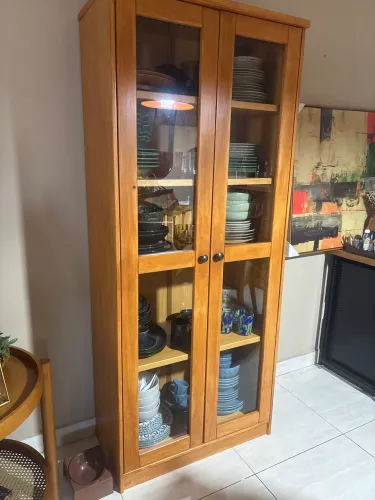 Cristaleira Tok stok 