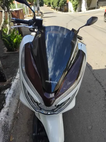 Vende-se pcx dlx WhatsApp *