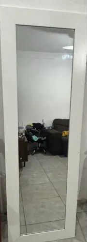 Espelho de Corpo Inteiro com Moldura Branca