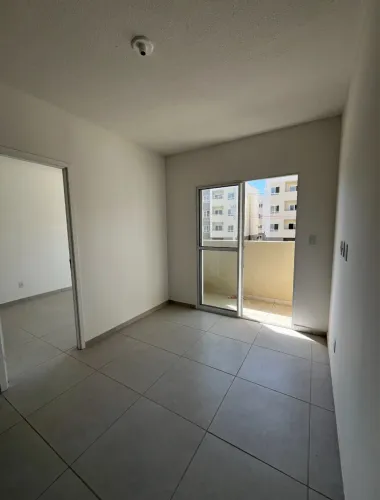 ALUGA-SE APARTAMENTO NOVO NO VALENTINA 