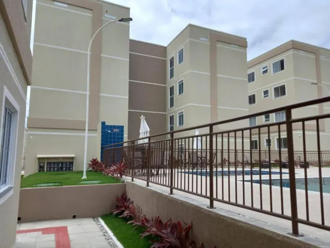 Repasse apartamento no térreo no residencial caminho dás Baraúnas vizinho ao shopping rep