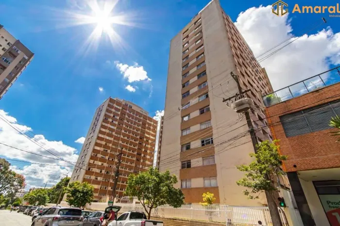 Apartamento com 3 dormitórios para alugar, 90 m² por R$ 4.995,00/mês - Vila Izabel - Curit