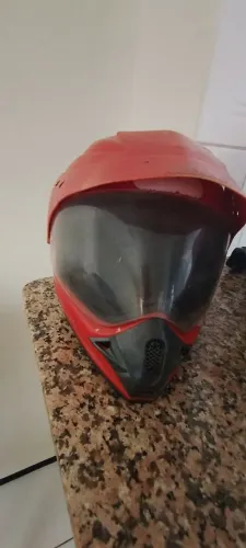 Capacete quebra galho