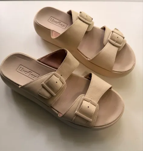 Chinelo plataforma Usaflex número 36