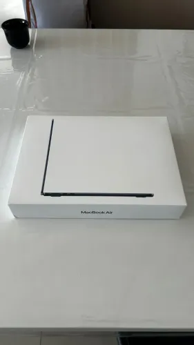 MacBook Air M5 512GB/16GB RAM/13" (2026) Midnight NOVO