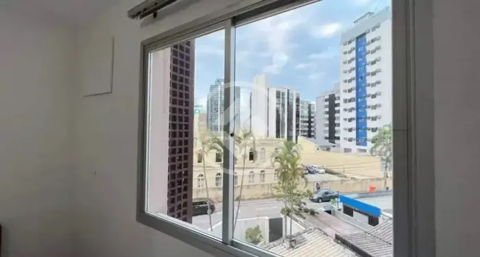 GM- APARTAMENTO 1 DORMITÓRIO COM GARAGEM - CENTRO - LOCALIZAÇÃO EXCELENTE