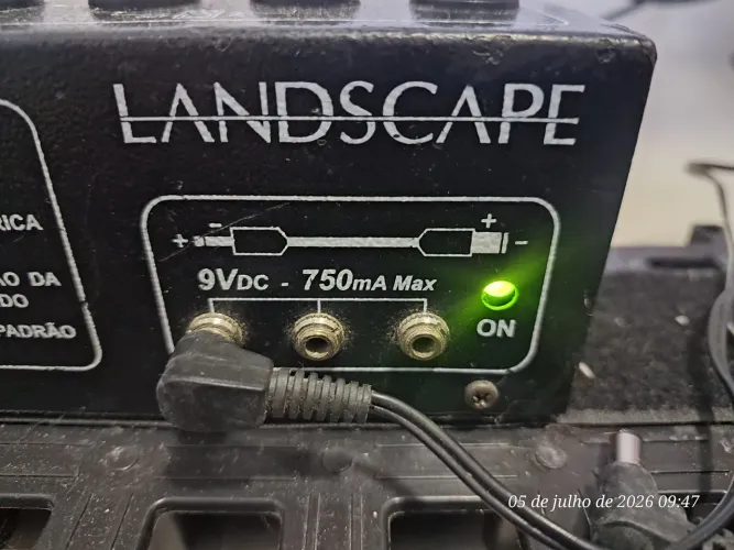 Fonte para pedais Landscape PS12 9v 750mA Bivolt