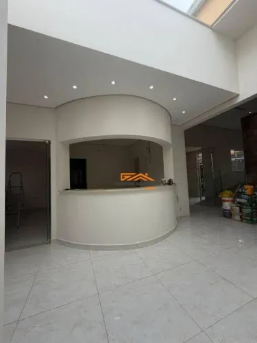 CASA COMERCIAL OU RESIDENCIAL Á VENDA POR R$ 880.000,00 OU LOCAÇÃO POR R$ 5.000,00 , 200M2
