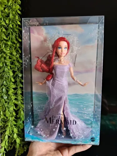 Boneca para coleção Princesa Ariel, pequena sereia da Mattel 