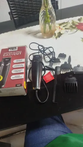 Máquina de cortar cabelo nova