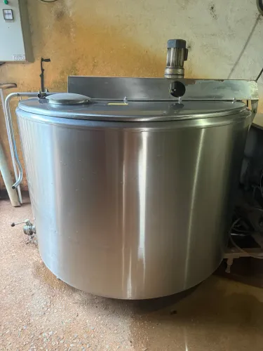 Tanque resfriador de leite 