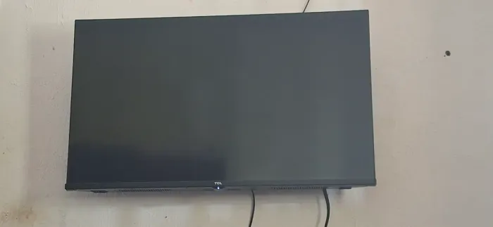 Tv Tcl 32 polegadas.