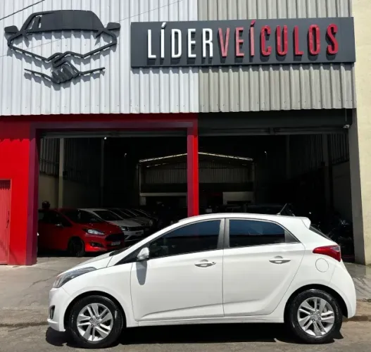 Hyundai HB20 Premium 1.6 Flex 16V Mec. 2014
