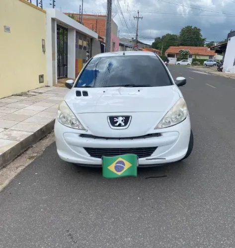 Peugeot 207 Active 1.4 Flex 8V 5P 2014