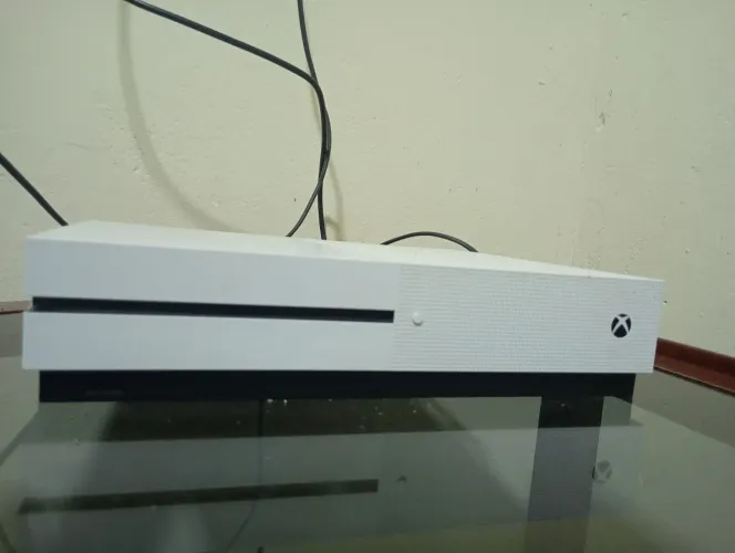 Xbox one S 1TB conservado