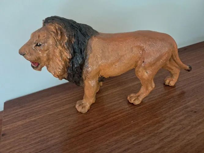Leão de borracha