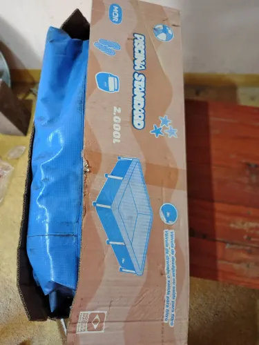 Piscina semi nova só usei uma vez 