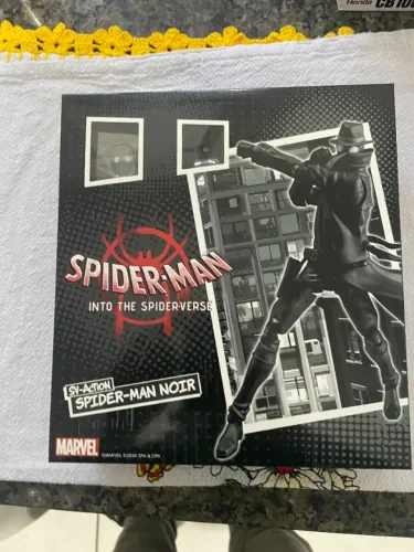 MAFEX Spider-man Noir ORIGINAL