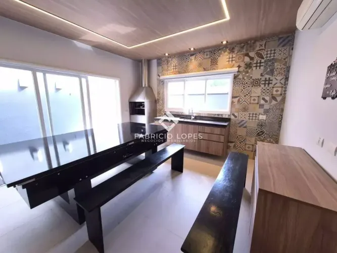 CASA COM ÁREA GOURMET PARA LOCAÇÃO NO QUINTAS DO VILA BRANCA EM JACAREÍ SP