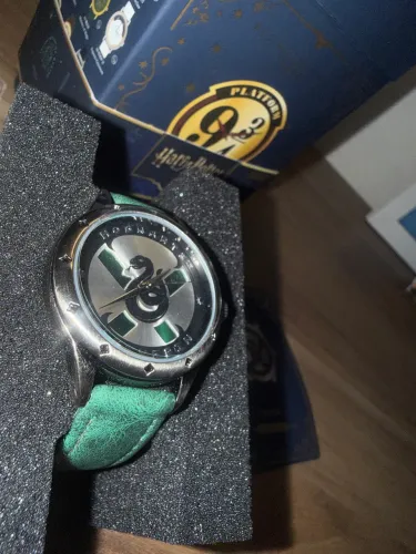 Relógio Harry Potter Slytherin em couro MINISO japonês