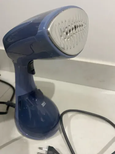 O Vaporizador de Roupas Portátil Electrolux Efficient Care (EPS10)