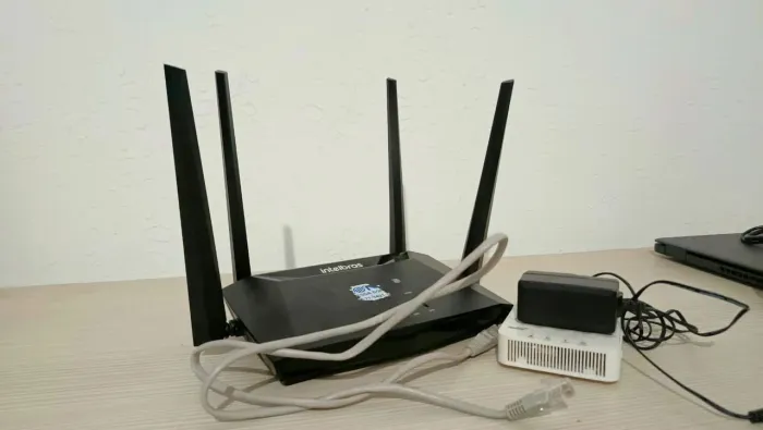 ROTEADOR INTELBRAS + ONU