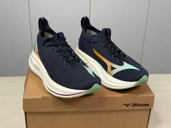 Mizuno Neo Vista 2