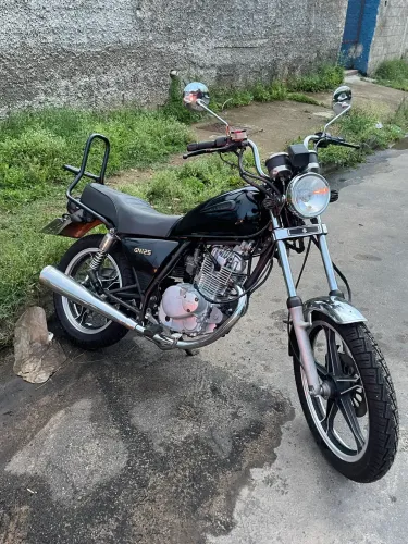 Intruder 125cc 2008