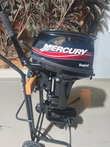 Motor de Popa 15 HP Mercury Super 2012