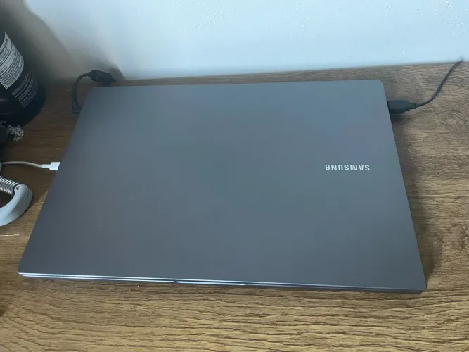 Notebook Samsung 550XDA ? i3 - 8GB RAM - SSD 240gb