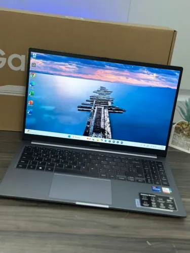 Samsung Galaxy Book4 i7- 1355U 1.7GHz 13° geração 16GB DDR4 512GB SSD