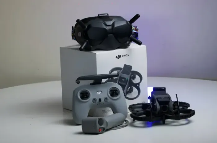 Drone Dji Avata Explorer Combo Completo 4- Bateria 2 -oculos v2 - somente 10 ciclos de bat