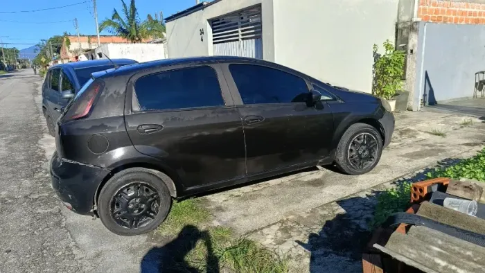 Fiat Punto Essence 1.6 Flex 16V 5P 2014