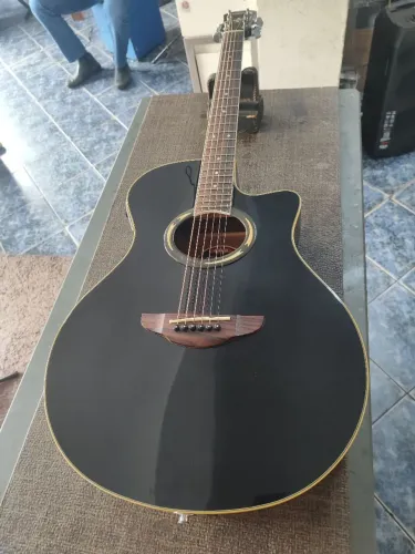 Violão Yamaha 