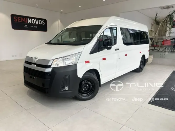 Toyota Hiace 2.8 D-4D TURBO DIESEL MINIBUS 15+1 DX AUTOMÁTICO 2026