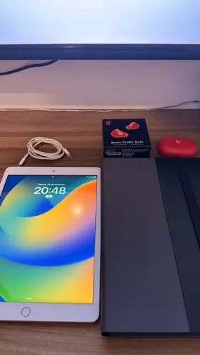 Ipad 9ª geração 32GB com acessórios!