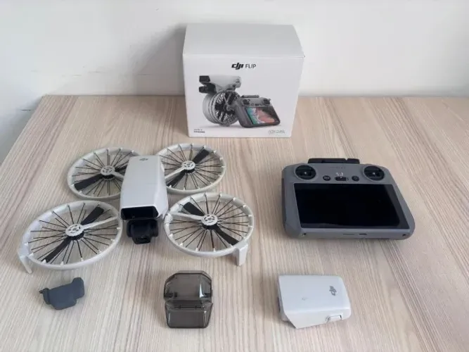Drone DJI Flip Standard (Com tela)