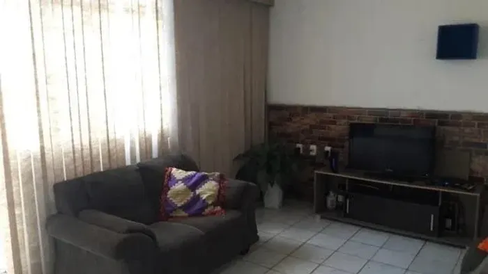 Casa com 3 Quartos e 2 banheiro à Venda, 136m²Vila Marari - São Paulo