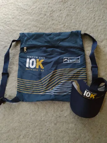 Vendo bolsa+viseira e medalhas.