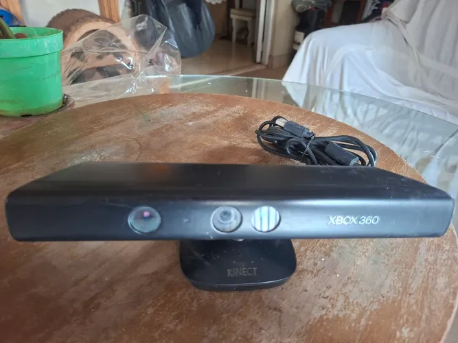 Kinect XBox 360 - base quebrada, funcionando