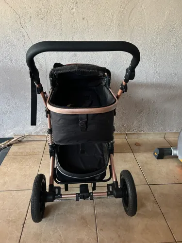 Carrinho de bebê
