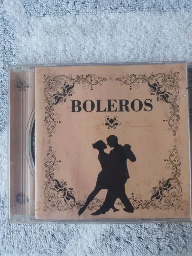 CD Boleros semi-novo
