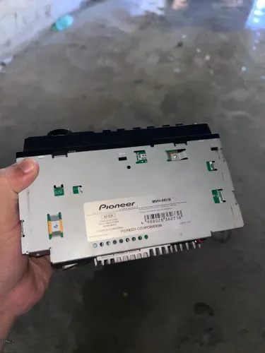 RADIO PIONNER MVH98UB