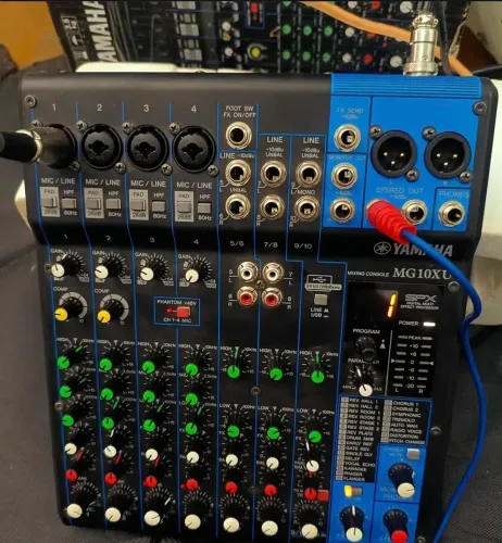 Yamaha MG10XU 6 canais (interface de audio)