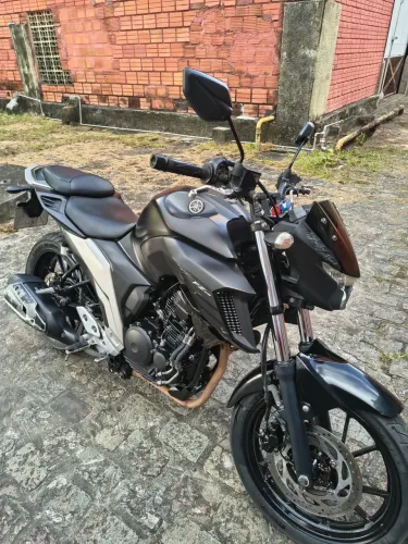 Fz25,conservado