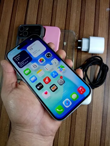 iPhone 15 128GB
