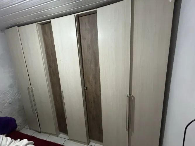 Guarda roupa 7 portas