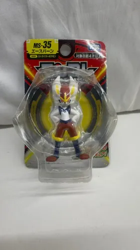 Miniatura Pokémon Cinderace MS-35 Moncolle Takara Tomy Original - Lacrada